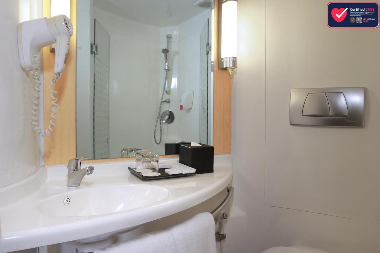 Swiss-Belinn Cawang Jakarta Exterior photo